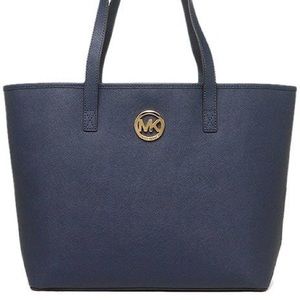 Michael Kors Jet Set Travel Tote